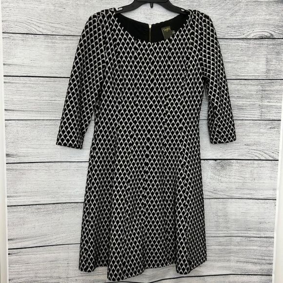 Taylor Geometric Fit & Flare Dress With 3/4 Sleeves Size 8 - Picture 1 of 3
